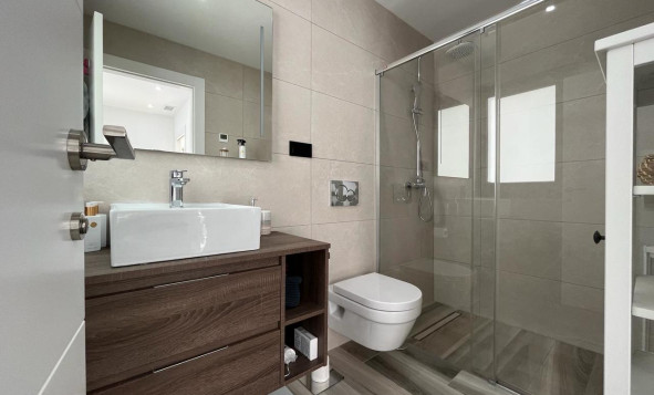 Herverkoop - 3. Halfvrijstaand huis - Los Balcones - Costa Blanca Zuid