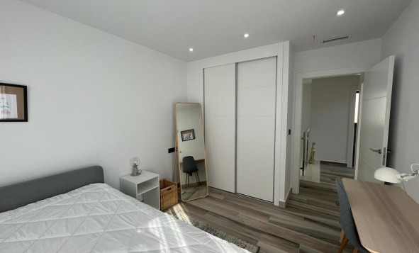 Herverkoop - 3. Halfvrijstaand huis - Los Balcones - Costa Blanca Zuid