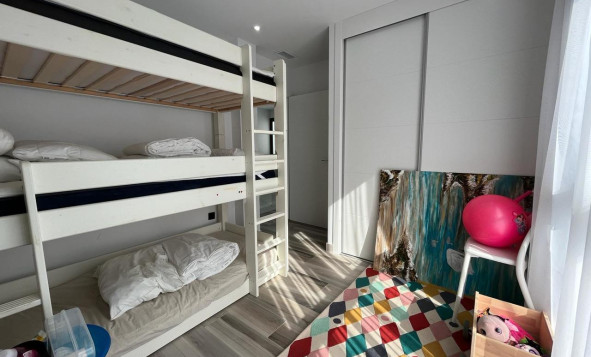 Herverkoop - 3. Halfvrijstaand huis - Los Balcones - Costa Blanca Zuid