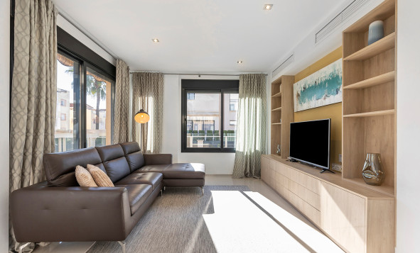 Herverkoop - 3. Halfvrijstaand huis - Orihuela Costa - La Zenia