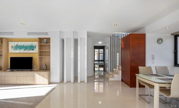 Herverkoop - 3. Halfvrijstaand huis - Orihuela Costa - La Zenia