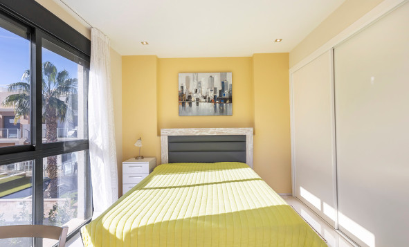 Herverkoop - 3. Halfvrijstaand huis - Orihuela Costa - La Zenia