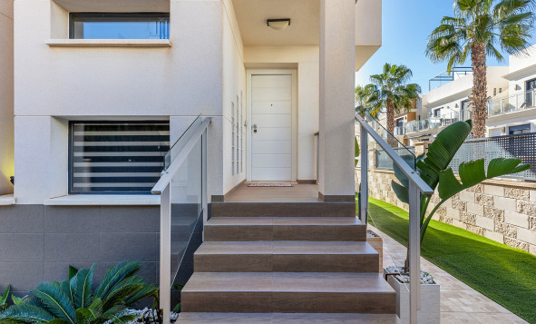 Herverkoop - 3. Halfvrijstaand huis - Orihuela Costa - La Zenia