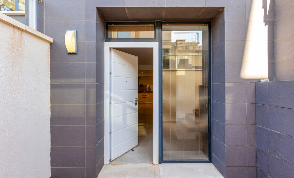 Herverkoop - 3. Halfvrijstaand huis - Orihuela Costa - La Zenia