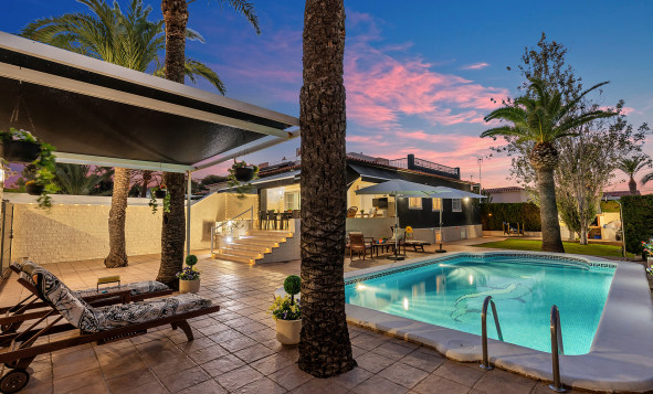 Herverkoop - 3. Halfvrijstaand huis - Torrevieja - Rocio del Mar