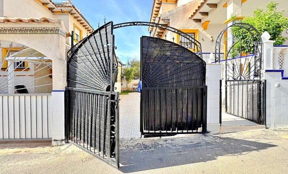 Herverkoop - 4. Halfvrijstaande villa - Orihuela Costa - Costa Blanca Zuid