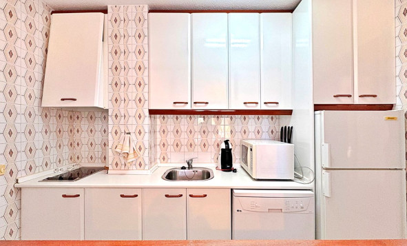 Herverkoop - 1. Appartement / flat - Torrevieja - Rocio del Mar