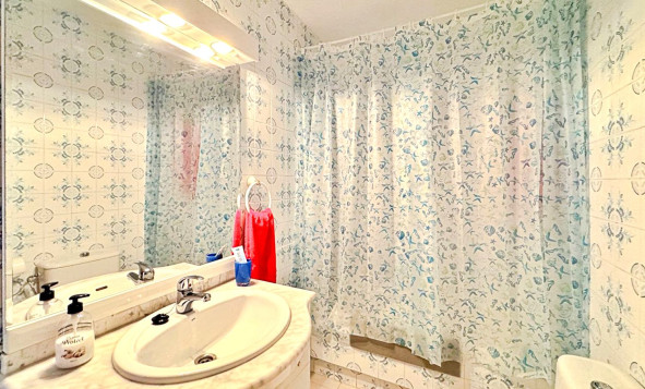 Herverkoop - 1. Appartement / flat - Torrevieja - Rocio del Mar