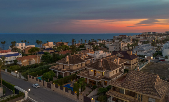 Herverkoop - 3. Halfvrijstaand huis - Torrevieja - La Veleta