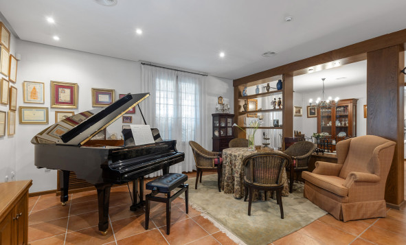 Herverkoop - 3. Halfvrijstaand huis - Torrevieja - La Veleta