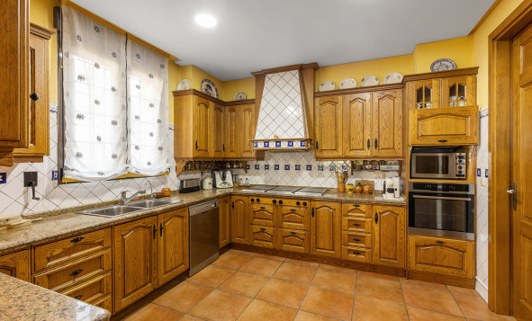 Herverkoop - 3. Halfvrijstaand huis - Torrevieja - La Veleta