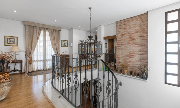 Herverkoop - 3. Halfvrijstaand huis - Torrevieja - La Veleta