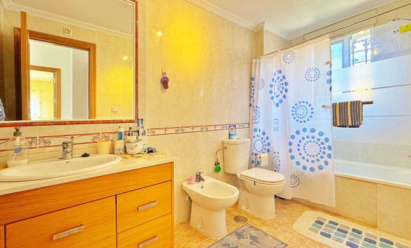 Herverkoop - 4. Halfvrijstaande villa - Orihuela Costa - Costa Blanca Zuid