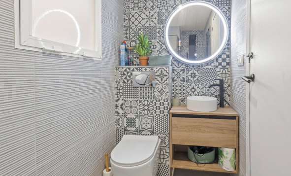 Herverkoop - 1. Appartement / flat - Torrevieja - Costa Blanca Zuid