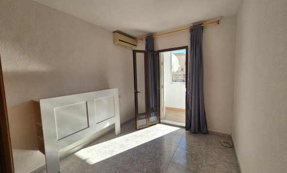 Resale - 3. Semi-detached house - Torrevieja - Costa Blanca South