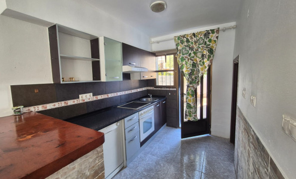 Resale - 3. Semi-detached house - Torrevieja - Costa Blanca South