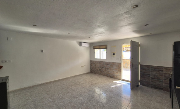 Resale - 3. Semi-detached house - Torrevieja - Costa Blanca South