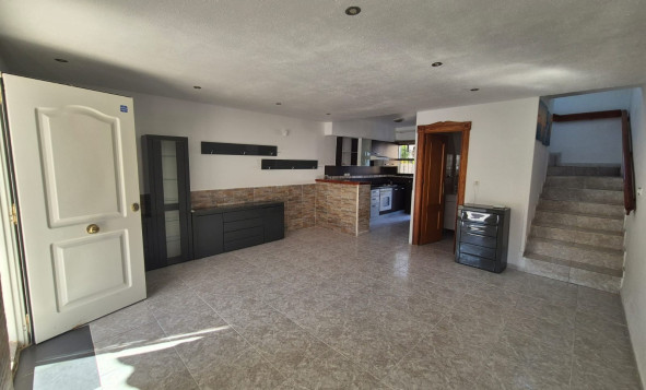 Resale - 3. Semi-detached house - Torrevieja - Costa Blanca South