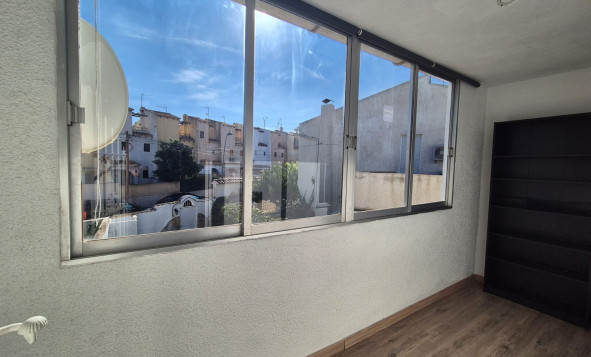 Resale - 3. Semi-detached house - Torrevieja - Costa Blanca South