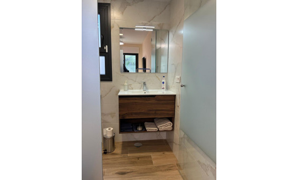 Resale - 1. Apartment / flat - Villamartin - Costa Blanca South