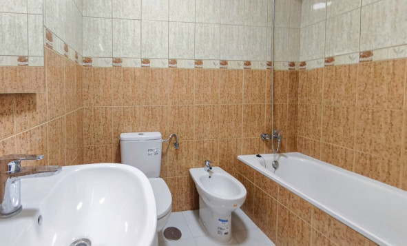 Resale - 2. Town house - Torrevieja - Costa Blanca South