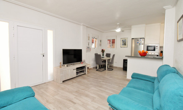 Herverkoop - 3. Halfvrijstaand huis - Playa Flamenca - Costa Blanca Zuid