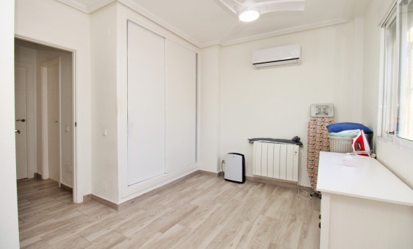 Herverkoop - 3. Halfvrijstaand huis - Playa Flamenca - Costa Blanca Zuid