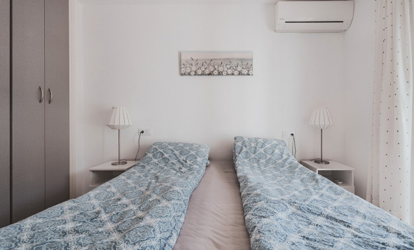 Resale - 1. Apartment / flat - Villamartin - Costa Blanca South