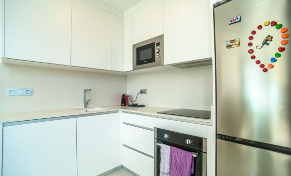 Herverkoop - 1. Appartement / flat - Torrevieja - Calas Blancas