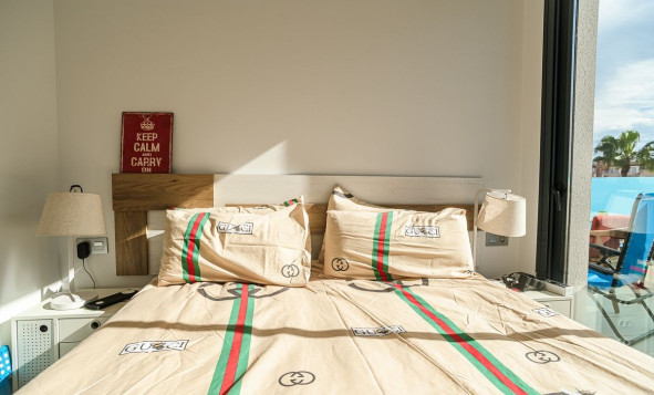 Herverkoop - 1. Appartement / flat - Torrevieja - Calas Blancas