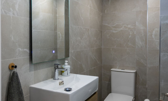 Herverkoop - 2. Town house / tussenwoning - Torrevieja - Costa Blanca Zuid