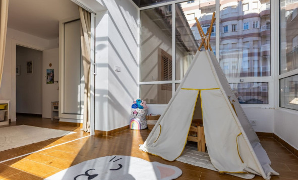 Herverkoop - 2. Town house / tussenwoning - Torrevieja - Costa Blanca Zuid