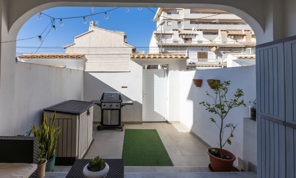 Herverkoop - 2. Town house / tussenwoning - Torrevieja - Costa Blanca Zuid