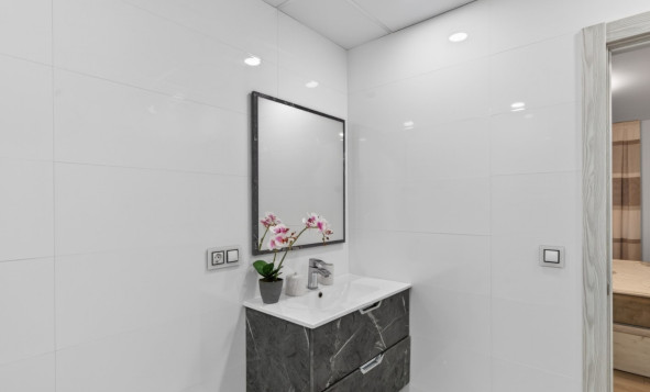 Herverkoop - 3. Halfvrijstaand huis - Alicante - Costa Blanca Noord