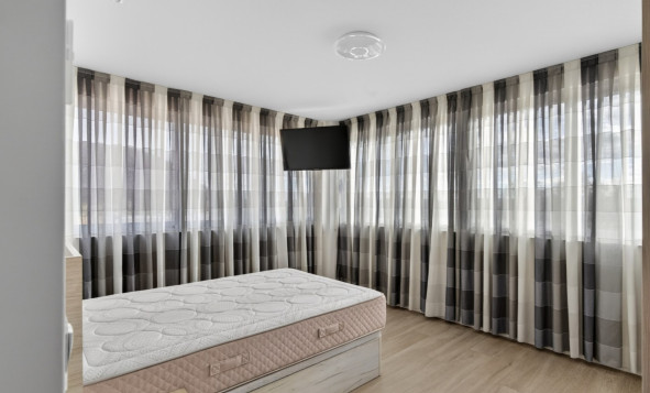 Herverkoop - 3. Halfvrijstaand huis - Alicante - Costa Blanca Noord