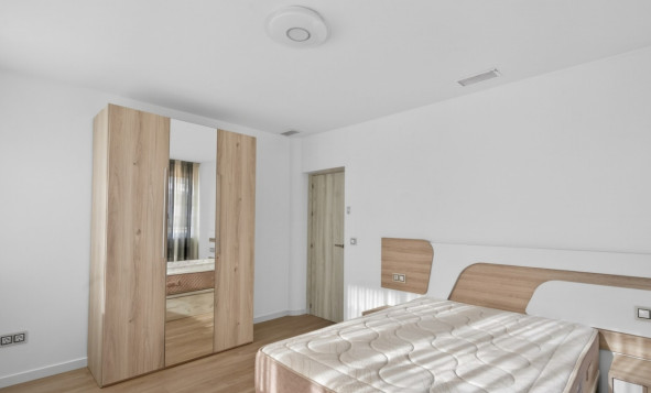 Herverkoop - 3. Halfvrijstaand huis - Alicante - Costa Blanca Noord