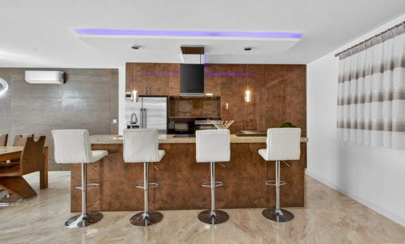 Herverkoop - 3. Halfvrijstaand huis - Alicante - Costa Blanca Noord