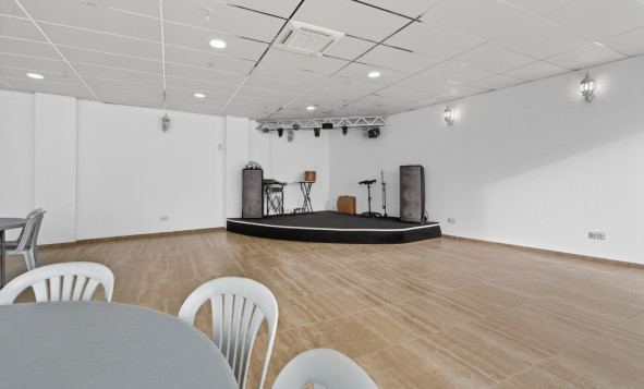 Herverkoop - 3. Halfvrijstaand huis - Alicante - Costa Blanca Noord