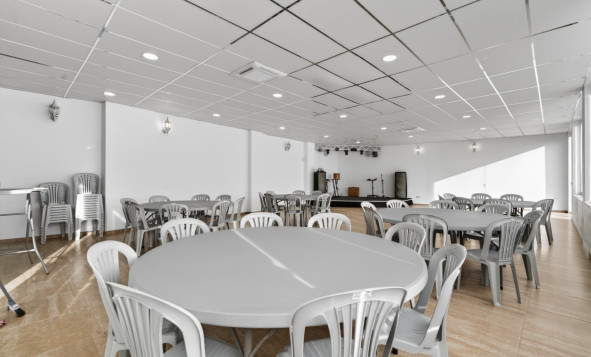 Herverkoop - 3. Halfvrijstaand huis - Alicante - Costa Blanca Noord