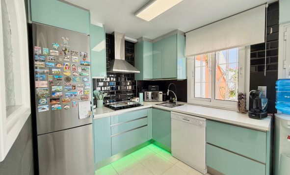 Herverkoop - 4. Halfvrijstaande villa - Ciudad Quesada - Costa Blanca Zuid