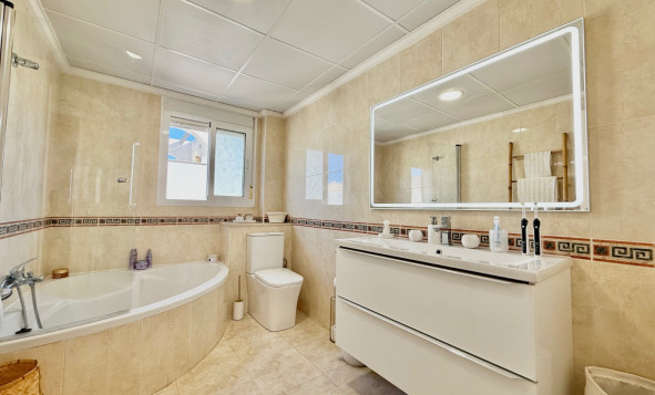 Herverkoop - 4. Halfvrijstaande villa - Ciudad Quesada - Costa Blanca Zuid