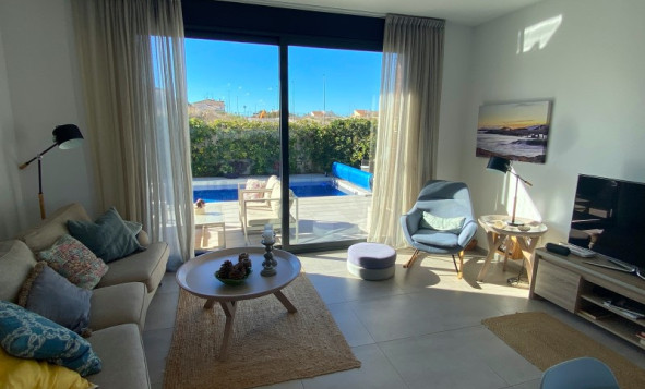 Herverkoop - 3. Halfvrijstaand huis - Benijofar - Costa Blanca Zuid