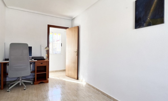 Herverkoop - 2. Town house / tussenwoning - Torrevieja - Costa Blanca Zuid