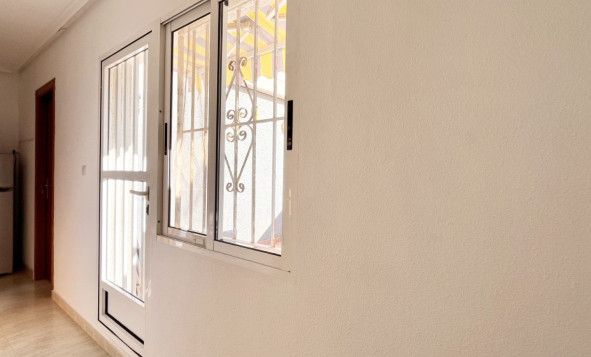 Herverkoop - 2. Town house / tussenwoning - Torrevieja - Costa Blanca Zuid