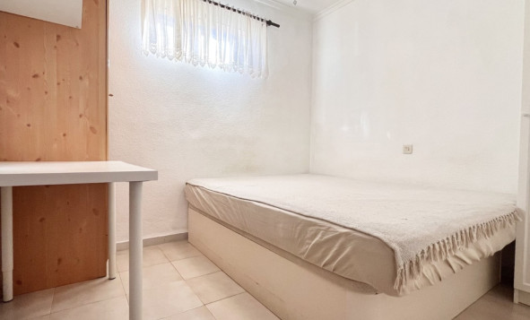 Herverkoop - 2. Town house / tussenwoning - Torrevieja - Costa Blanca Zuid