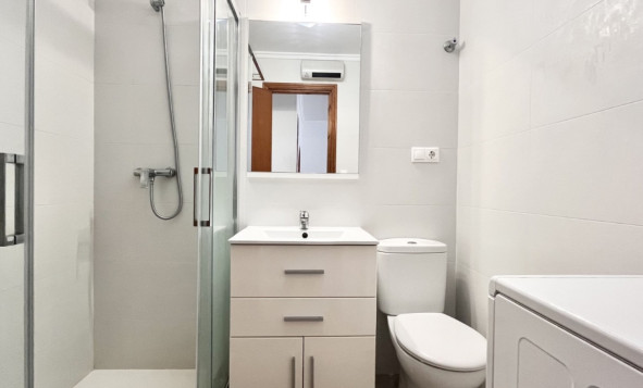 Herverkoop - 2. Town house / tussenwoning - Torrevieja - Costa Blanca Zuid