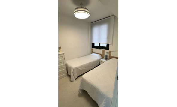 Herverkoop - 1. Appartement / flat - Torrevieja - Calas Blancas