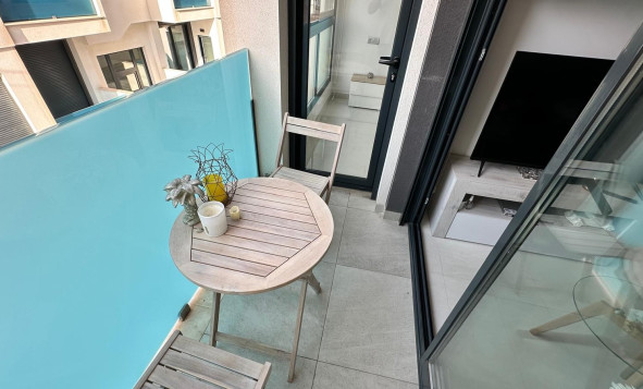 Herverkoop - 1. Appartement / flat - Torrevieja - Calas Blancas