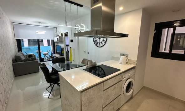 Herverkoop - 1. Appartement / flat - Torrevieja - Calas Blancas