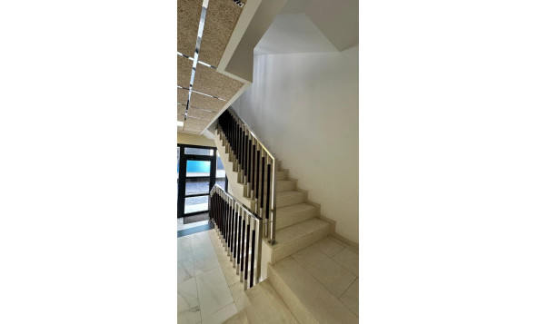 Herverkoop - 1. Appartement / flat - Torrevieja - Calas Blancas